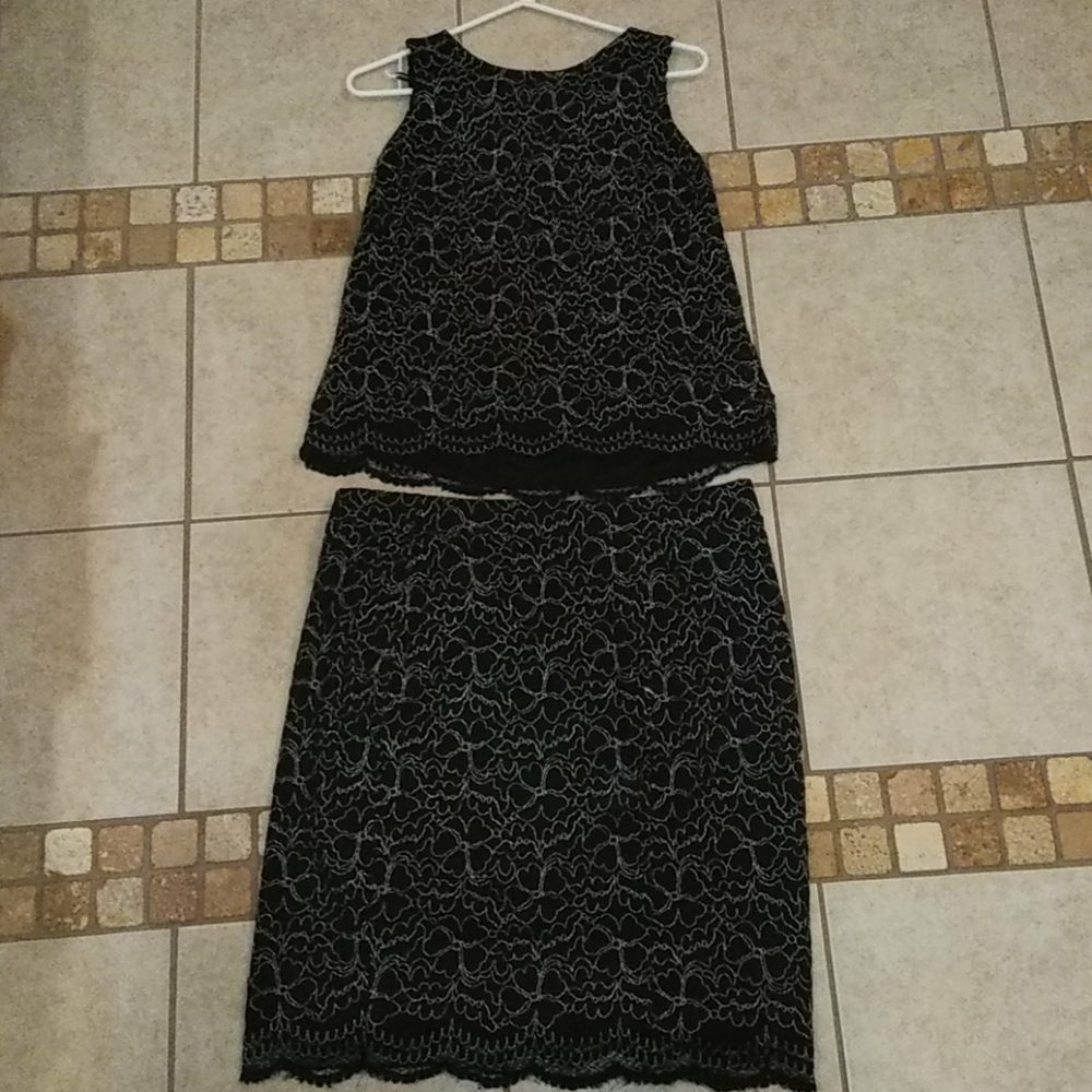 ✨Elle blouse (L) and skirt set (12)